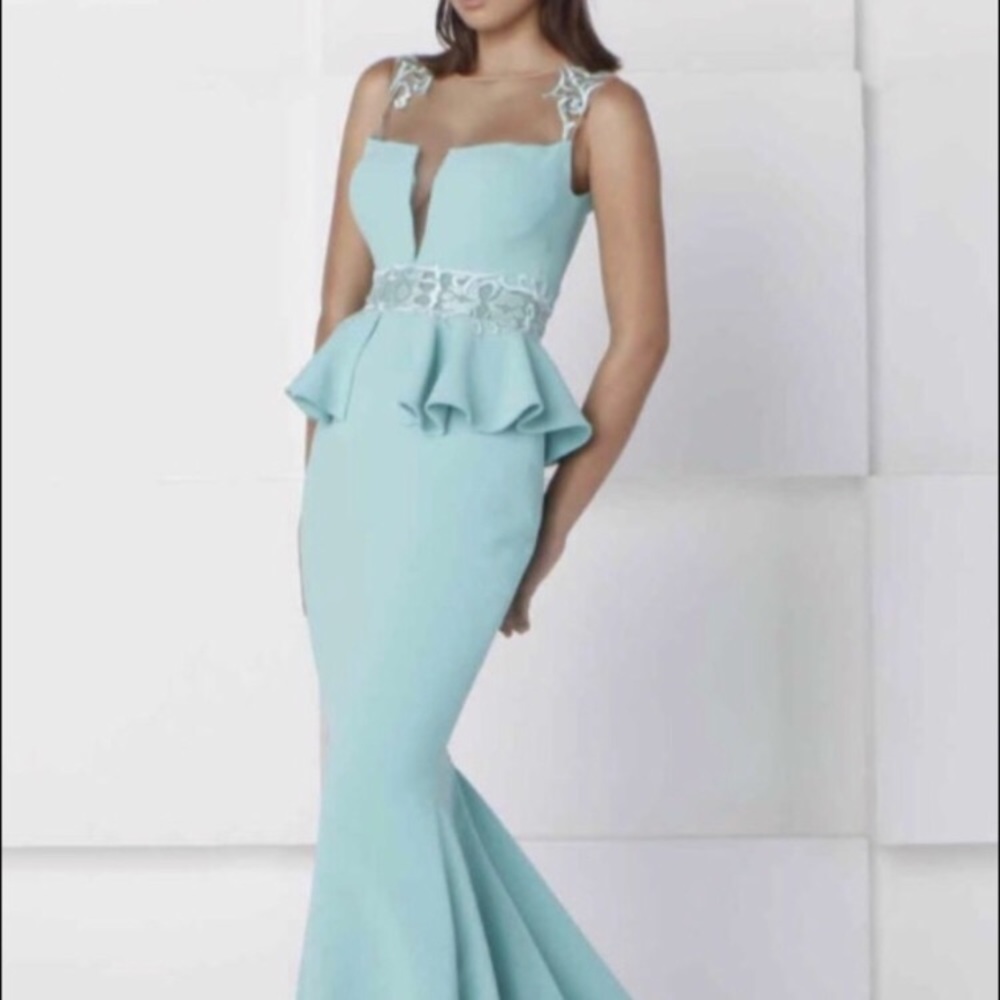 Beautiful saiid kobeisy designer with tags